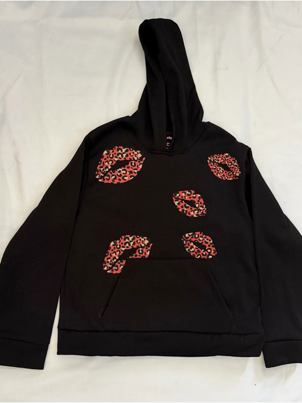 Black Hoodie Sweatshirt with Red Leopard Kiss Motif